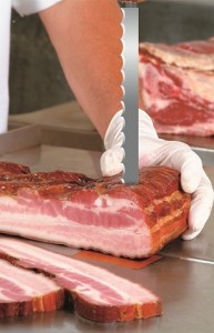 meatkutter-inox-mki-sierra-de-cinta-huincha-cortando-carne-de-res-vaca (1)