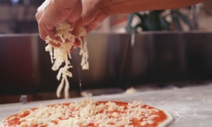pizza-comida-preparacion-ingredientes
